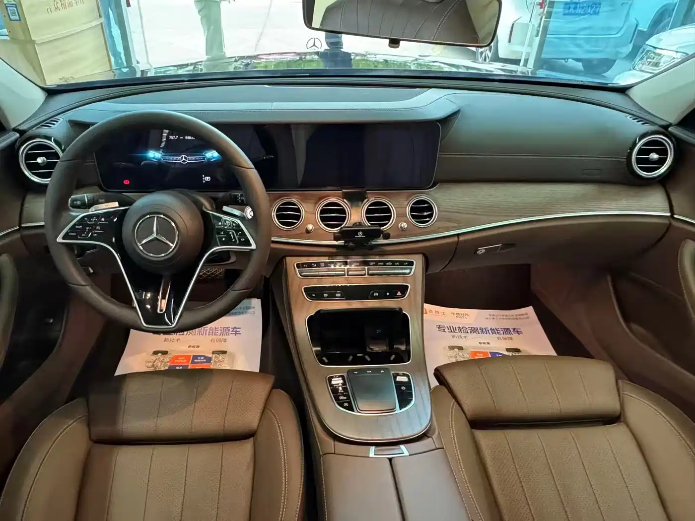 Mercedes-Benz E-Class 2022 Model Facelift II E 260 L фото 6