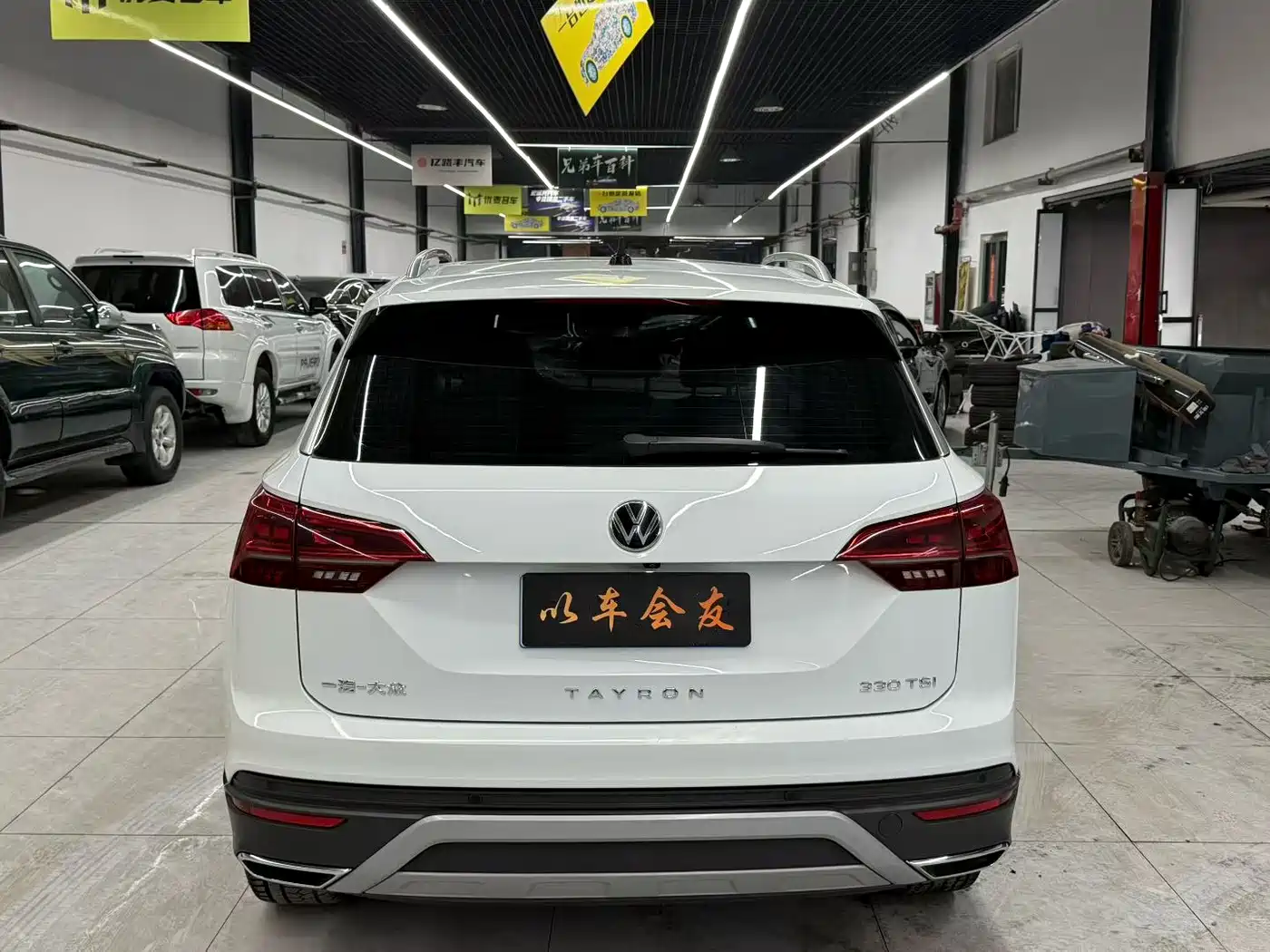 Volkswagen Tayron 2022 330TSI 2WD Luxury Smart Connect Edition фото 7