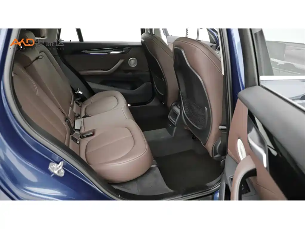 BMW X1 2021 sDrive20Li Fashion фото 8
