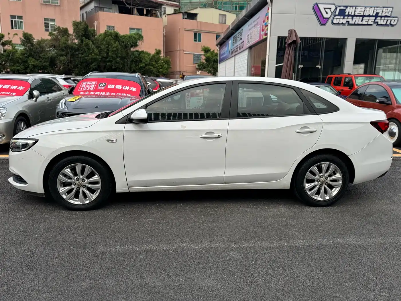 Фото 4 - Buick Excelle