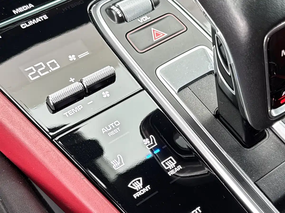 Porsche Cayenne 2019 Cayenne 3.0T фото 12