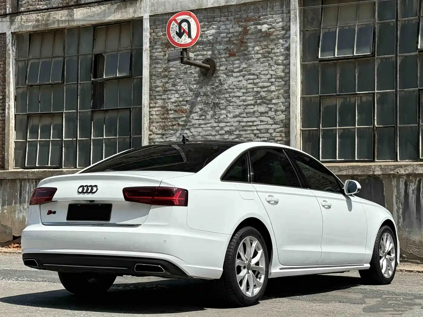 Audi A6L 2018 30th Anniversary 35 TFSI Fashion фото 17
