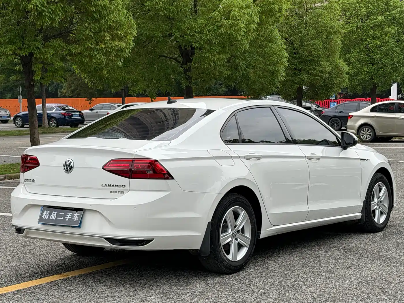 Volkswagen Lamando 2021 230TSI DSG Fashion Edition фото 13