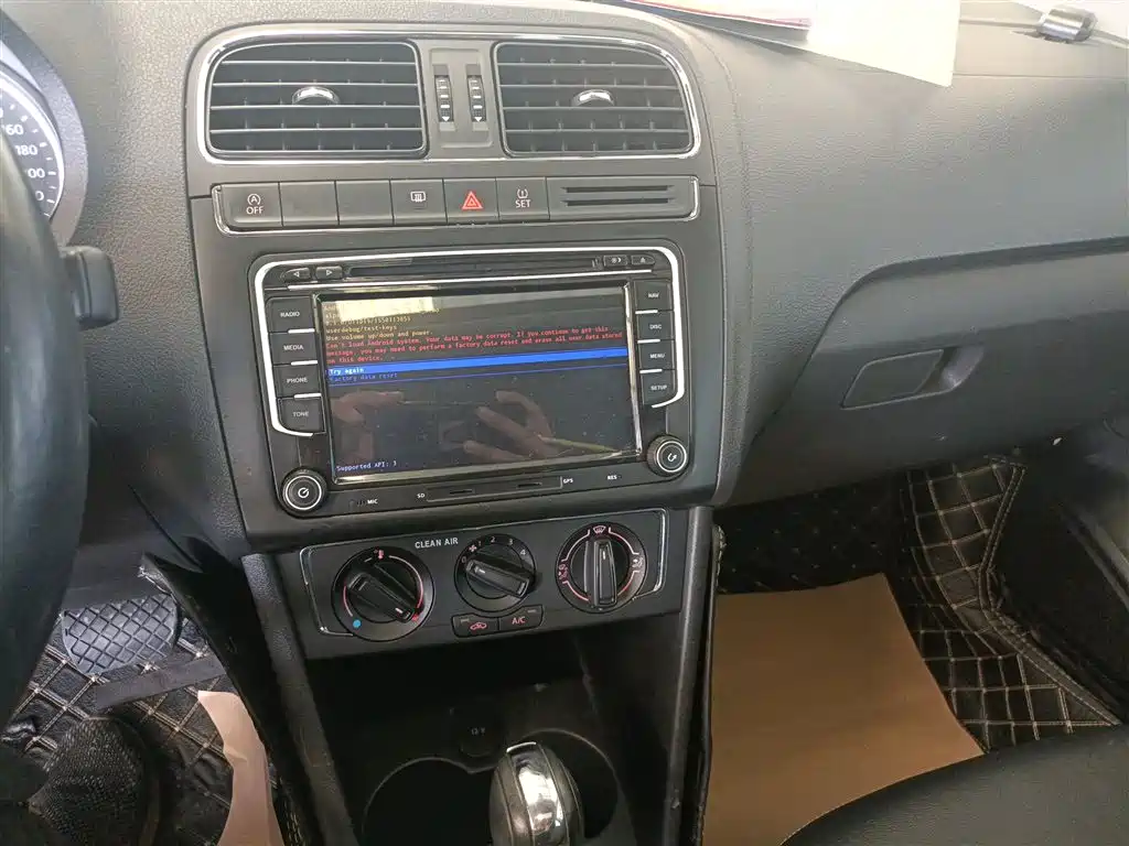 Volkswagen Polo 2018 1.5L Auto Comfort фото 13
