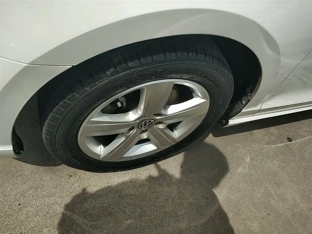 Volkswagen Lamando 2015 230TSI DSG Style фото 23