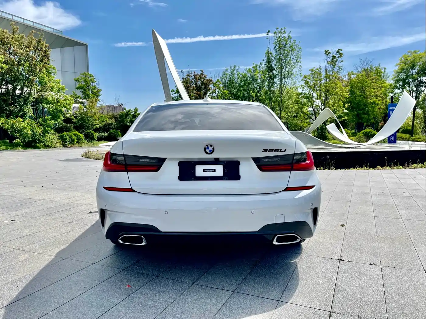 BMW 3 Series 2021 325Li M Sport Package фото 19