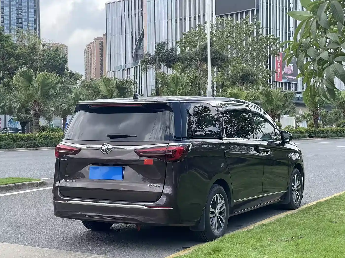 Buick GL8 2020 Model ES Landglory 653T Premium фото 6