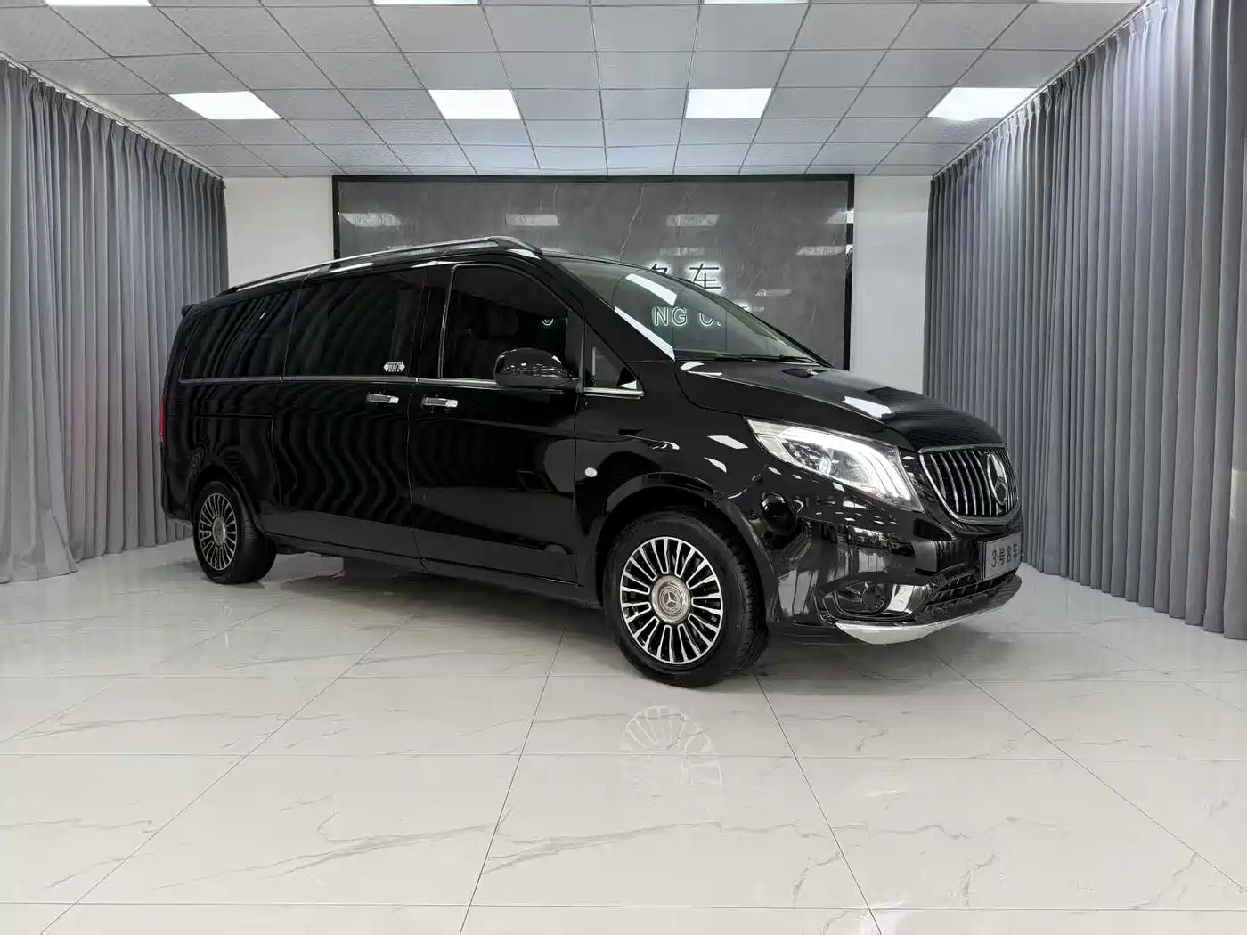 Mercedes-Benz Vito 2021 2.0T Elite 7-Seater фото 3