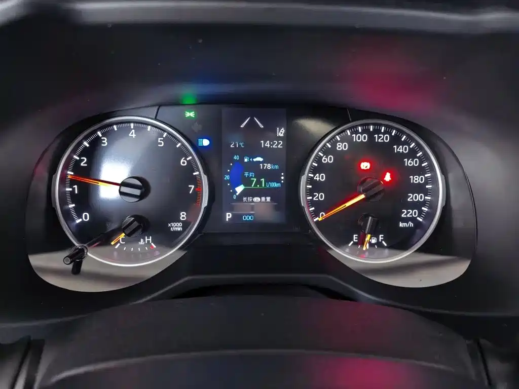 Toyota Wildlander 2023 2.0L CVT FWD Urban фото 5