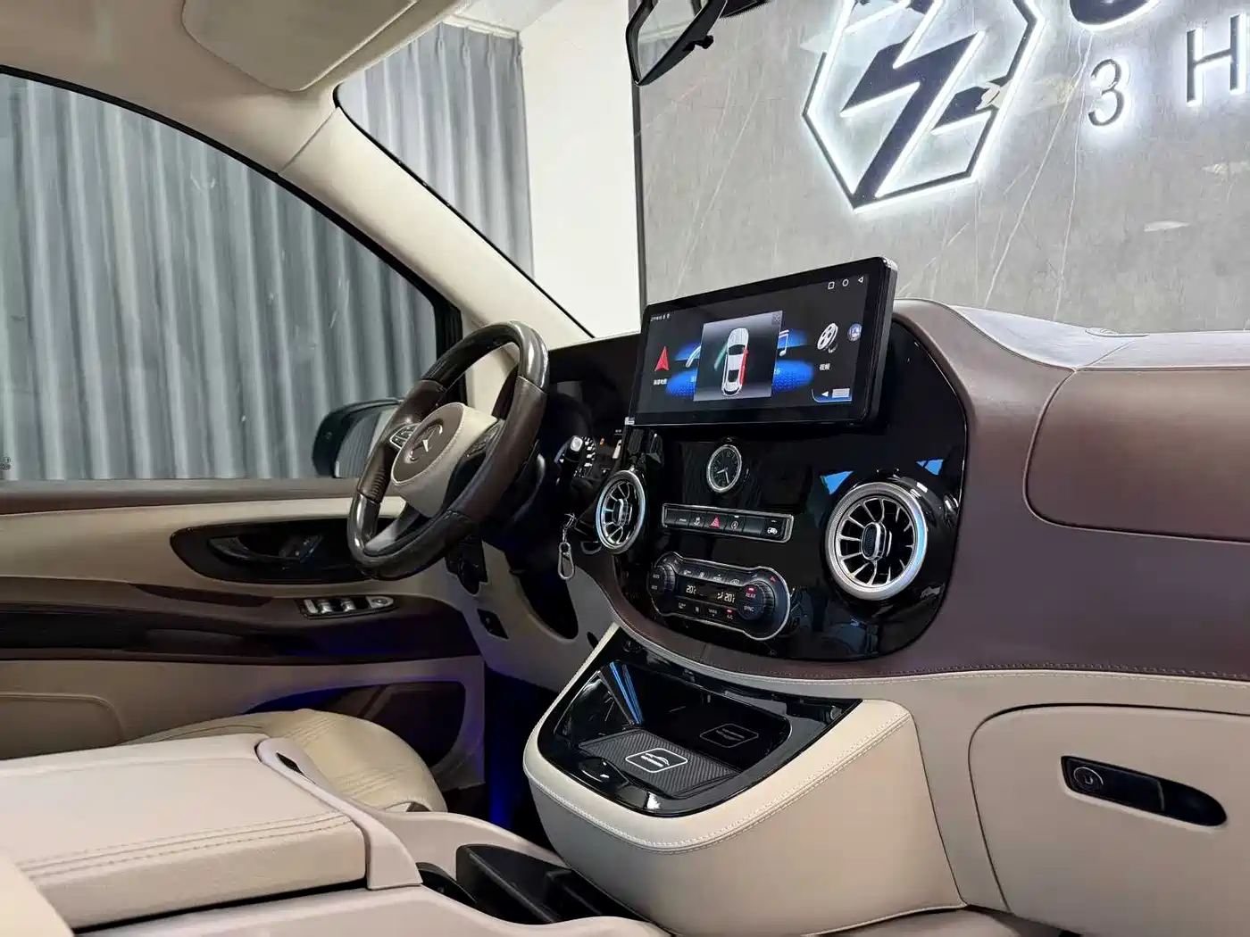Mercedes-Benz Vito 2021 2.0T Elite 7-Seater фото 14