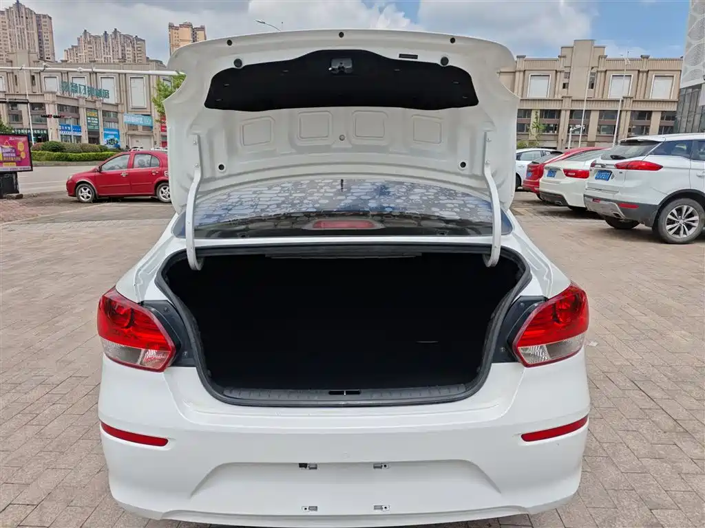 Kia Huan Chi 2019 1.4L Manual Smart Value Edition China VI фото 19