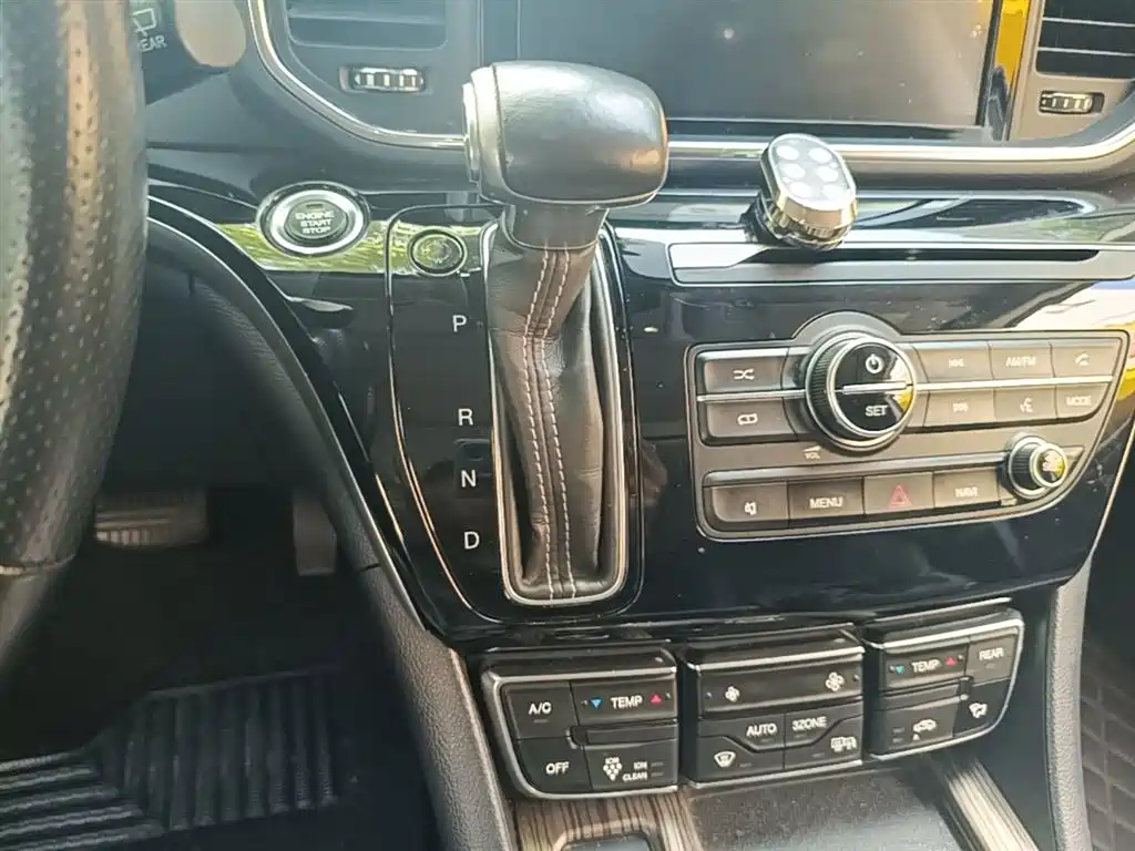 GAC Trumpchi Trumpchi M8 2020 Pilot 390T Prestige Edition фото 14