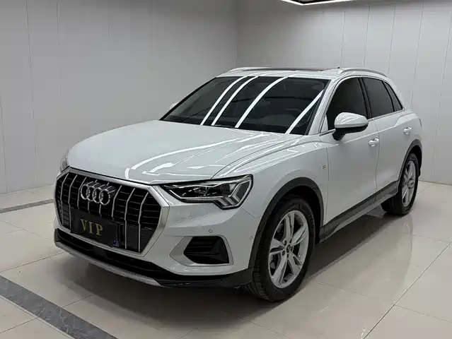 Audi Q3 35 TFSI, Stylish Elegant, 1.4T
