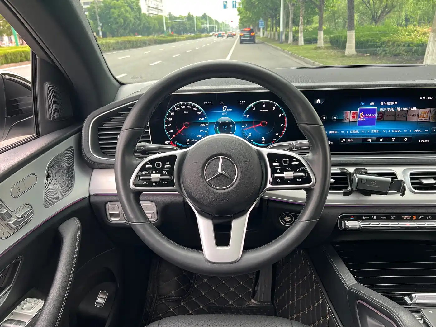 Mercedes-Benz GLE Coupe 2020 GLE 350 4MATIC Coupe SUV Luxury фото 13