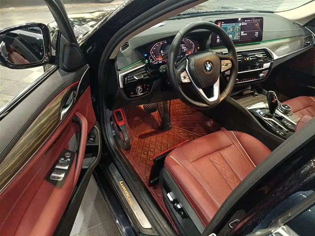 BMW 5-SERIES