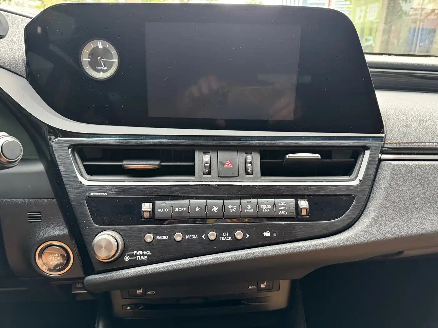 Lexus ES 2021 200 Excellence Edition фото 8