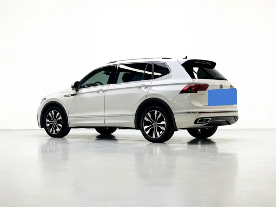 Volkswagen Tiguan L 2022 330TSI Auto 2WD R-Line Premium Edition фото 5