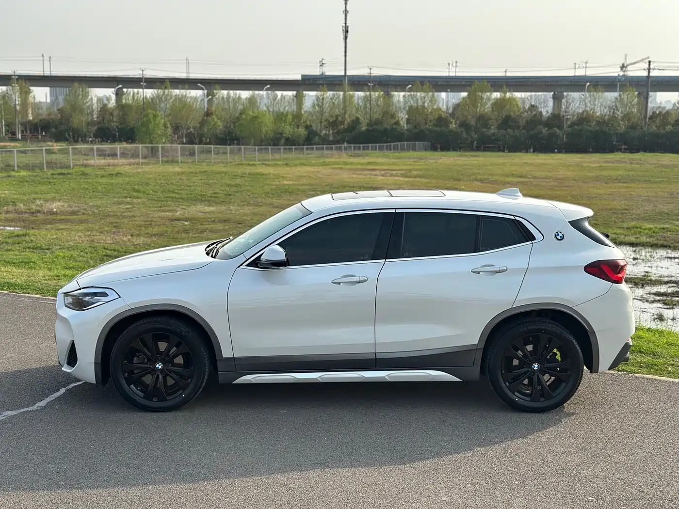 BMW X2 2021 sDrive25i Leading M Off-Road Package фото 3