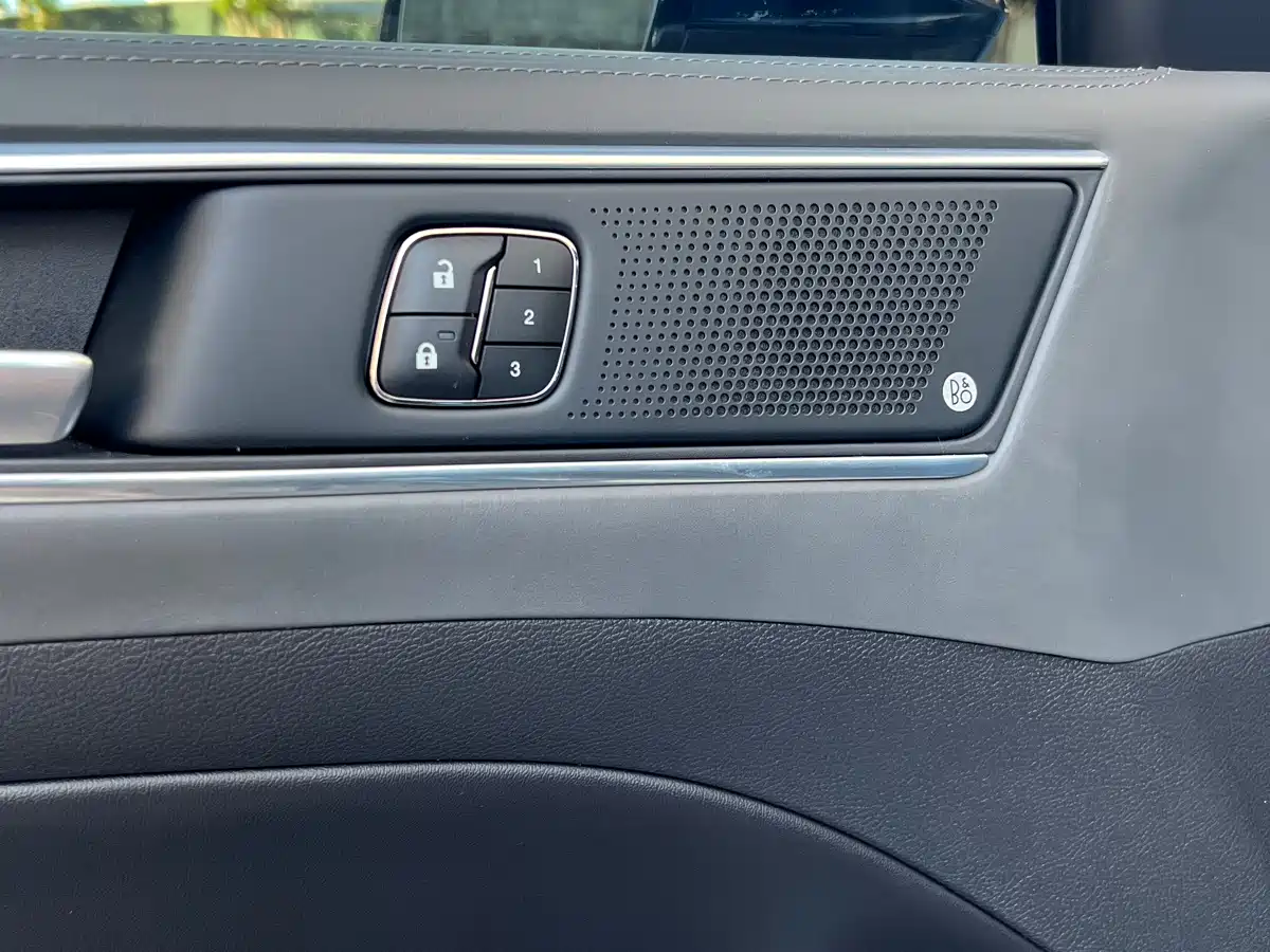 Ford Taurus 2021 2019 EcoBoost 245 Vignale Ultimate Edition