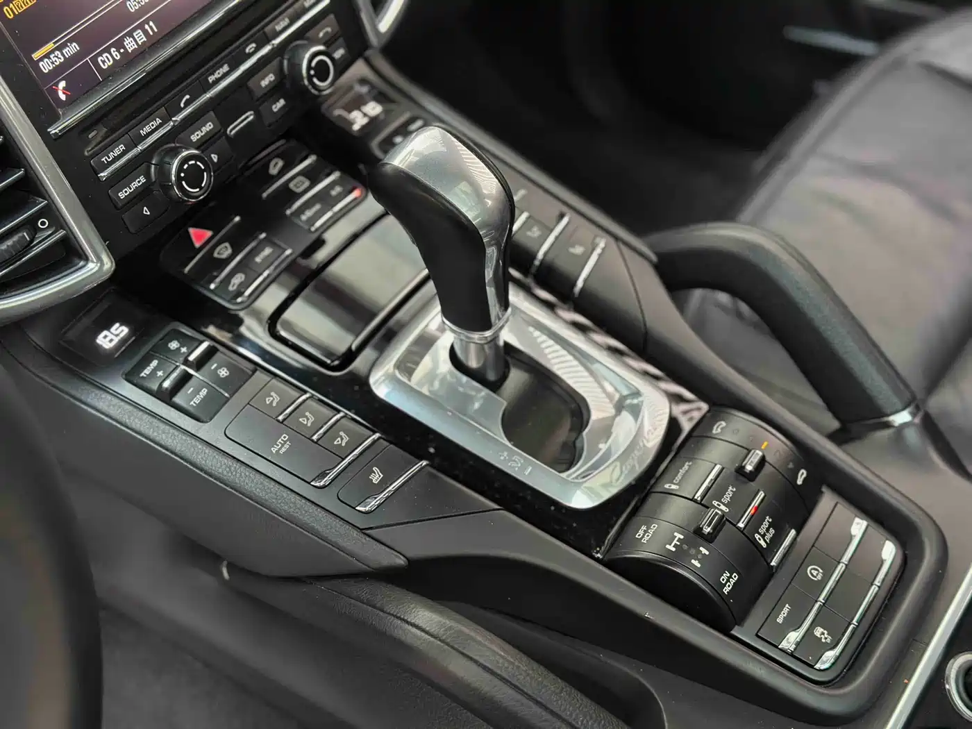 Porsche Cayenne 2015 Cayenne 3.0T фото 10