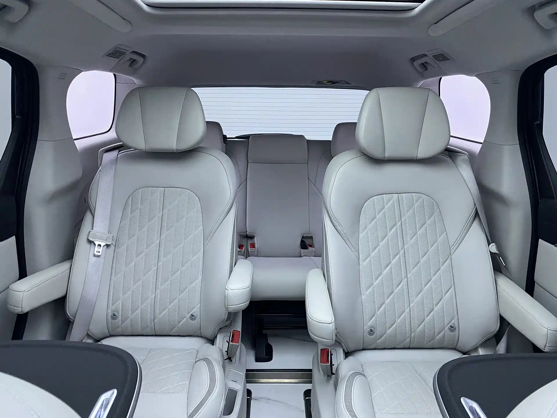 Фото 16 - Buick GL8
