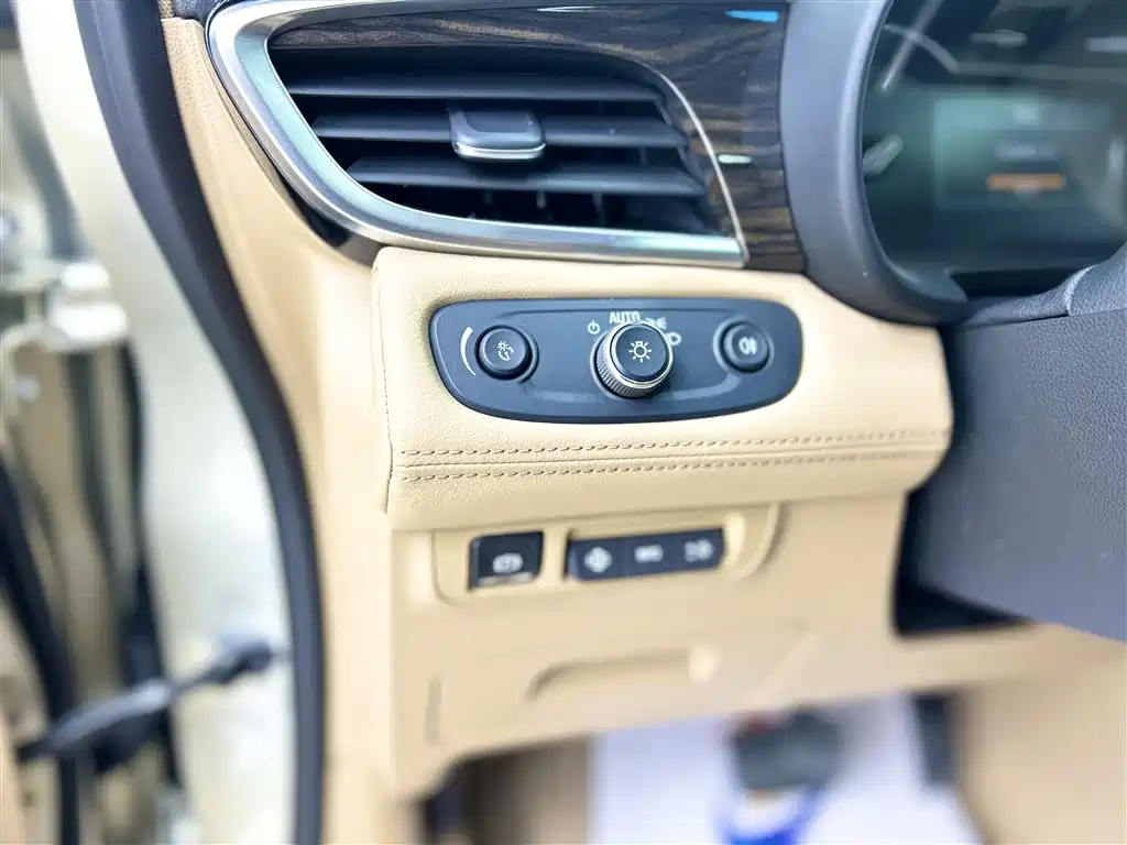 Buick GL8 2017 ES 28T Flagship China V фото 10