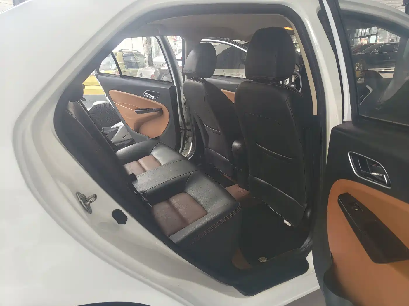 Geely King Kong 2016 2016 1.5L Manual Elite