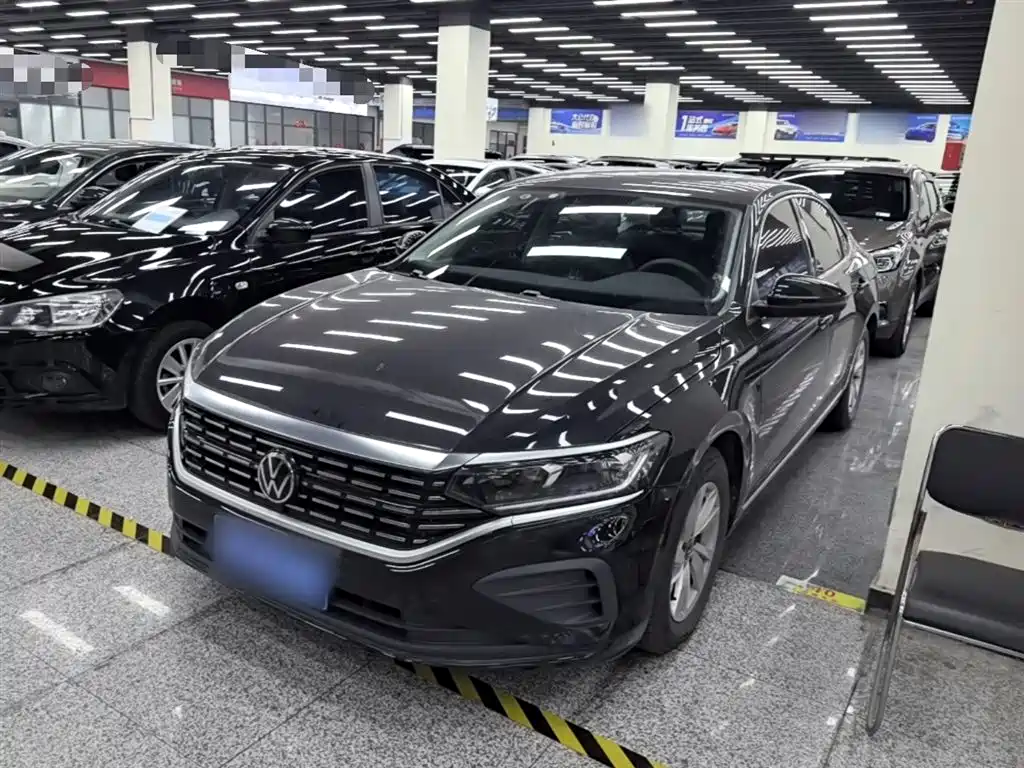 Volkswagen Passat 2025 Outstanding 280TSI Business Edition