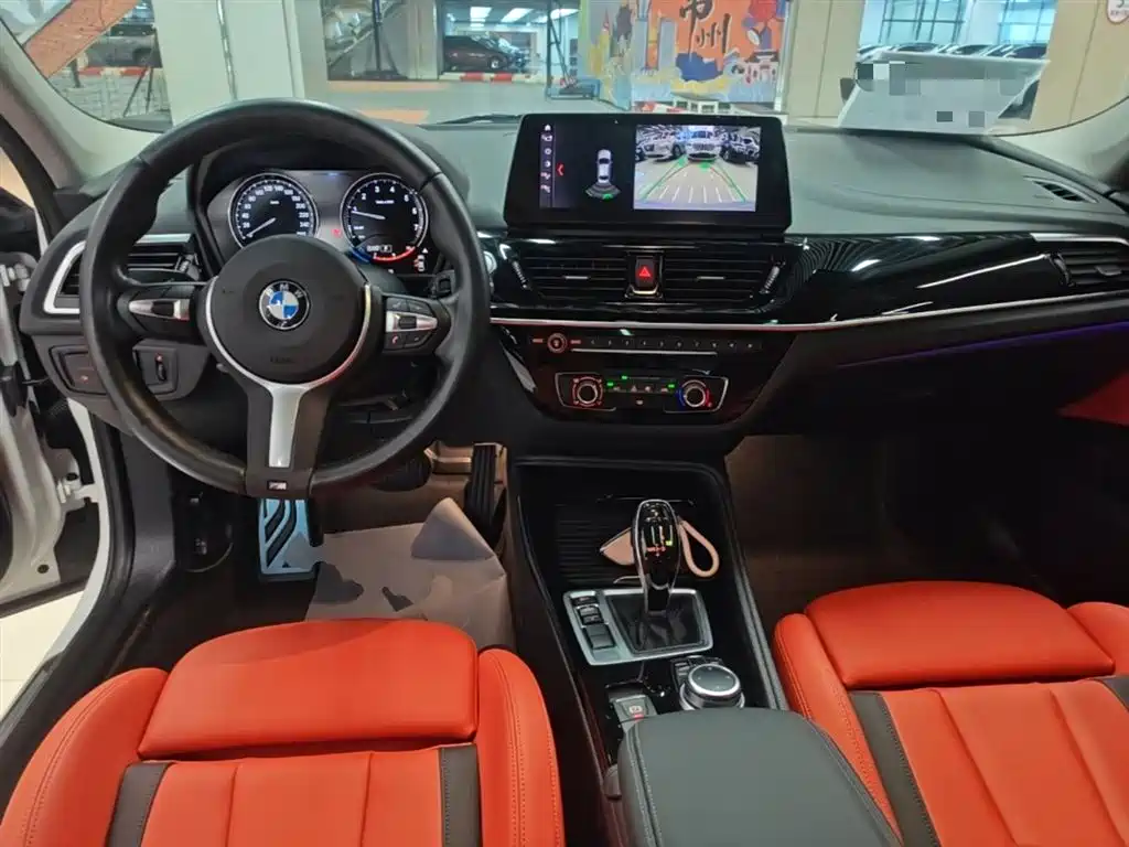 BMW 1 Series 2022 125i M Sport Shadow Edition фото 10