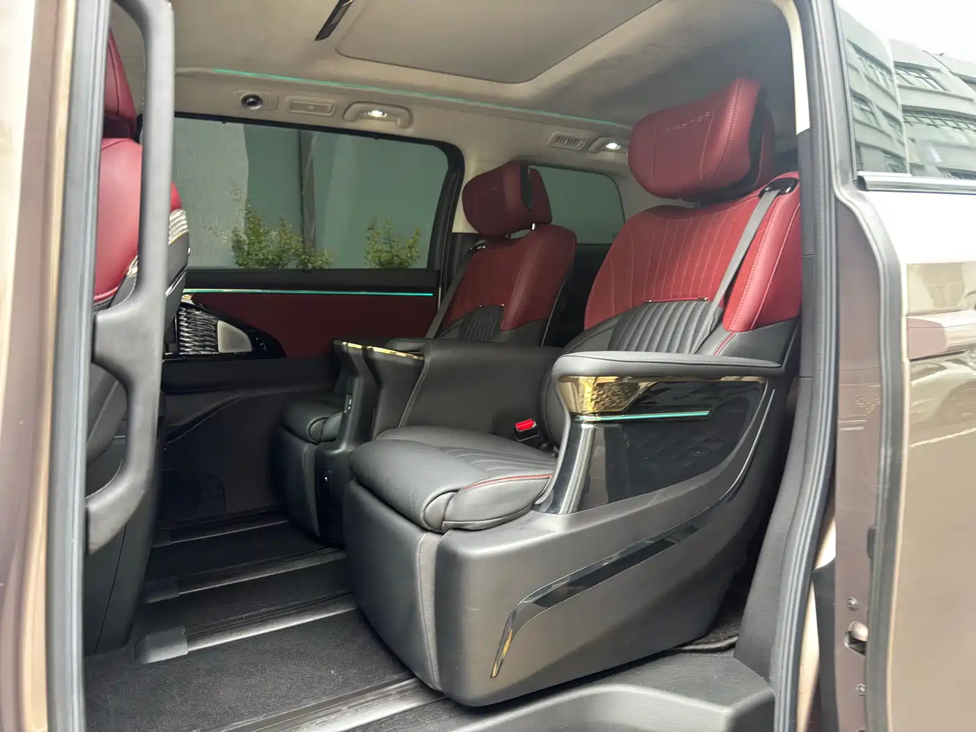 GAC Trumpchi Trumpchi E9 2023 E9 Champion Edition фото 12