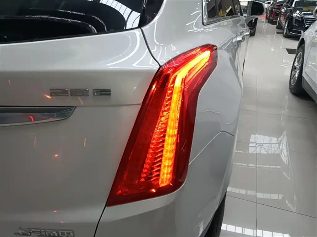 Cadillac XT5 2018 28E AWD Technology Model фото 8