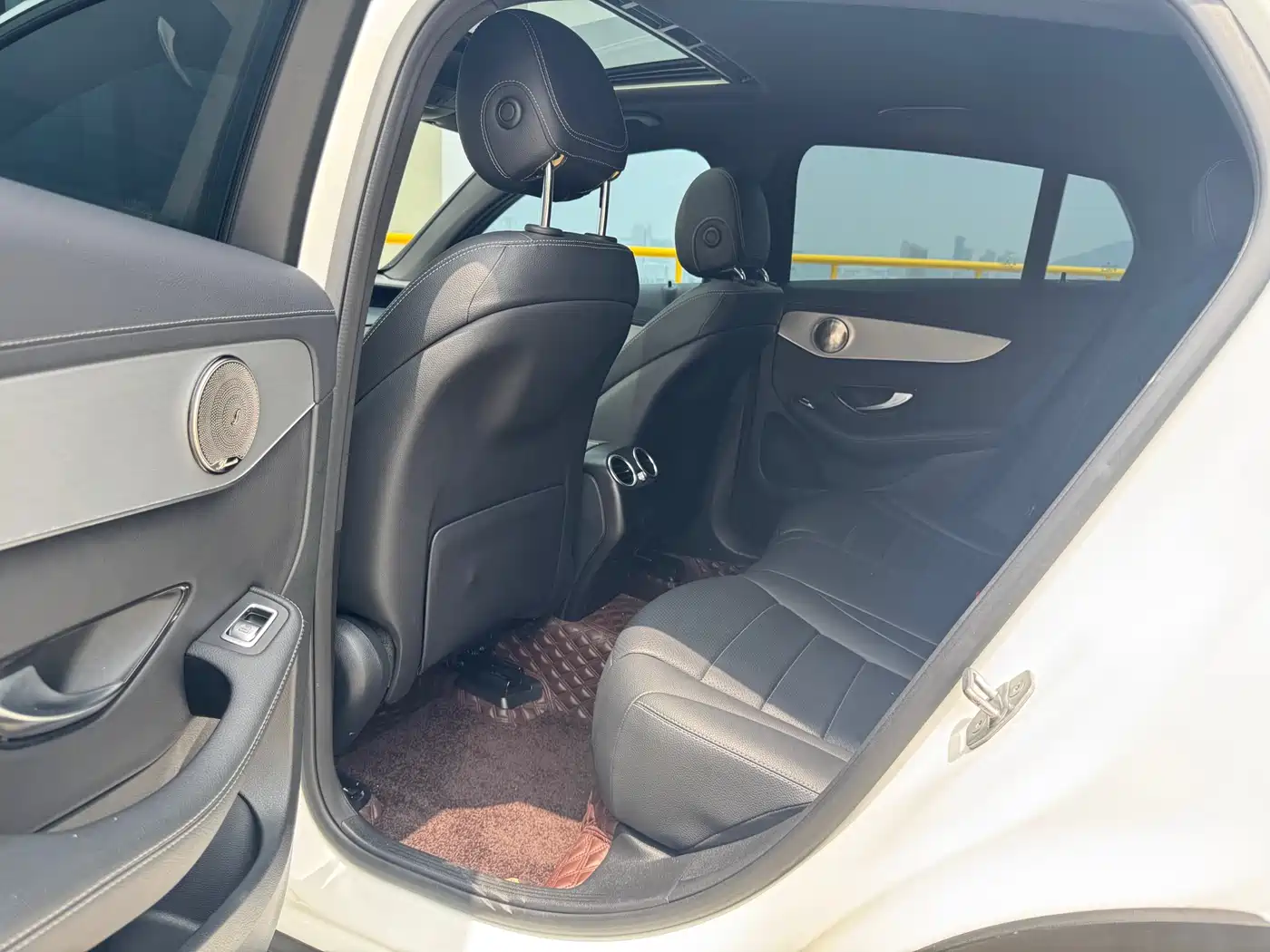Mercedes-Benz GLC Coupe 2020 GLC 260 4MATIC Coupe SUV фото 6