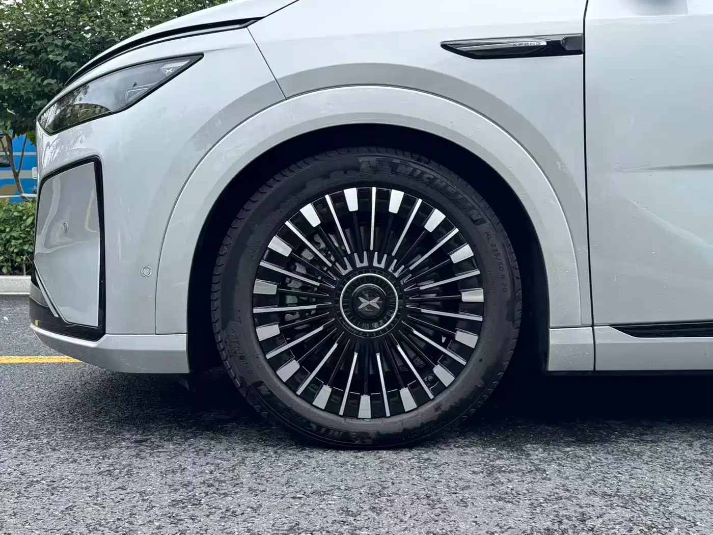 XPeng X9 2025 2025 Extended Range Edition