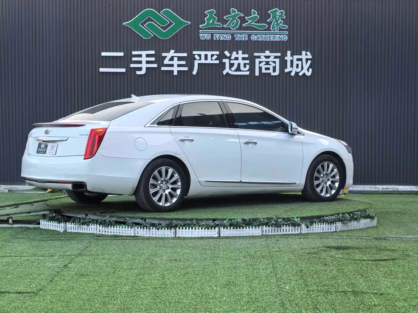 Cadillac XTS 2016 28T Luxury фото 18