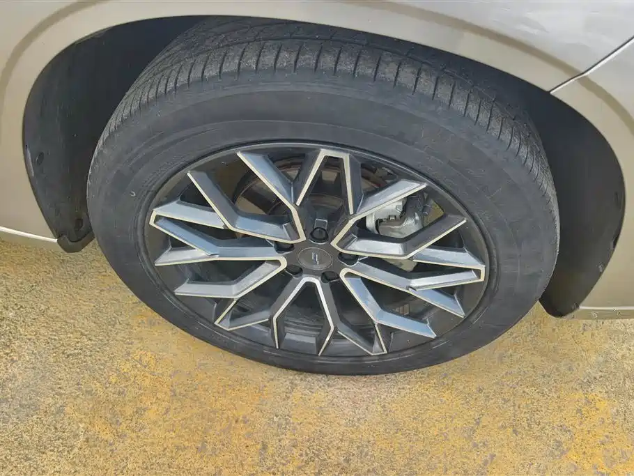 CHANGAN CHANGAN AUCHAN Z6