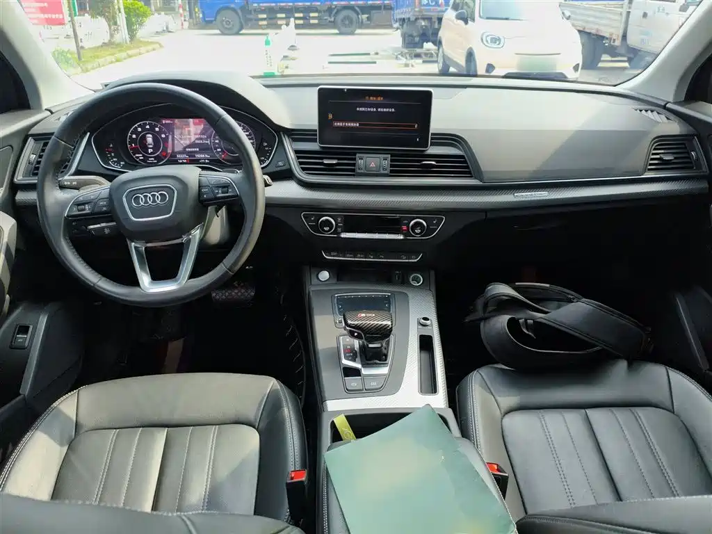 Audi Q5L 2020 45 TFSI Exclusive Fashion фото 6