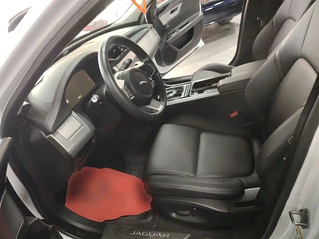 JAGUAR XFL