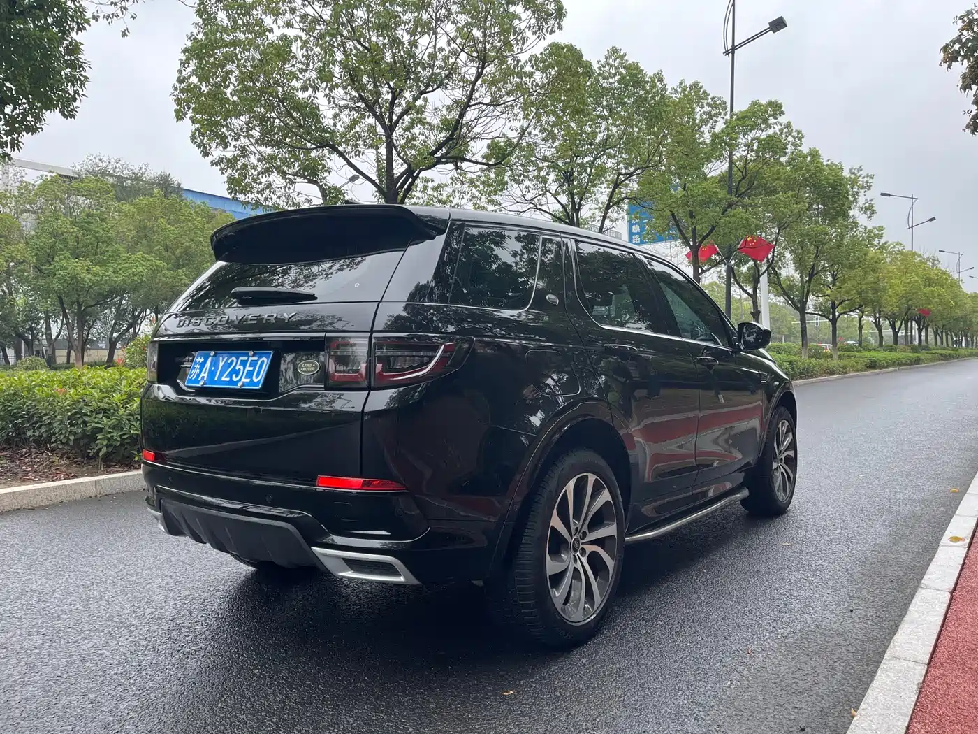 LAND ROVER DISCOVER SPORTS