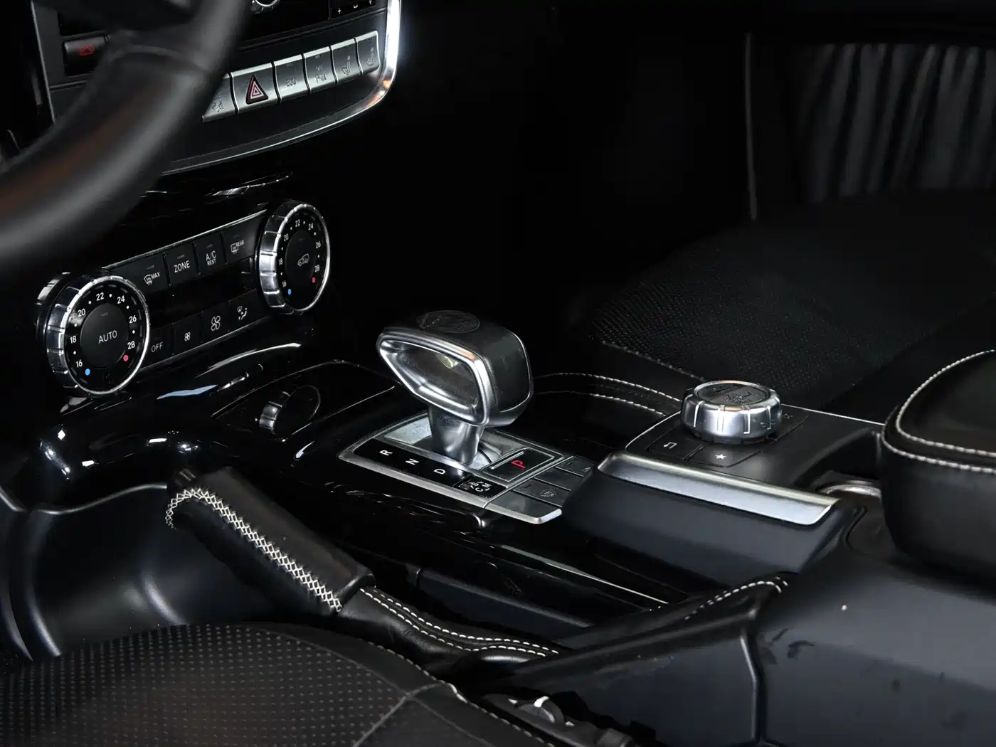 Mercedes-Benz G-Class AMG 2013 AMG G 63 фото 17