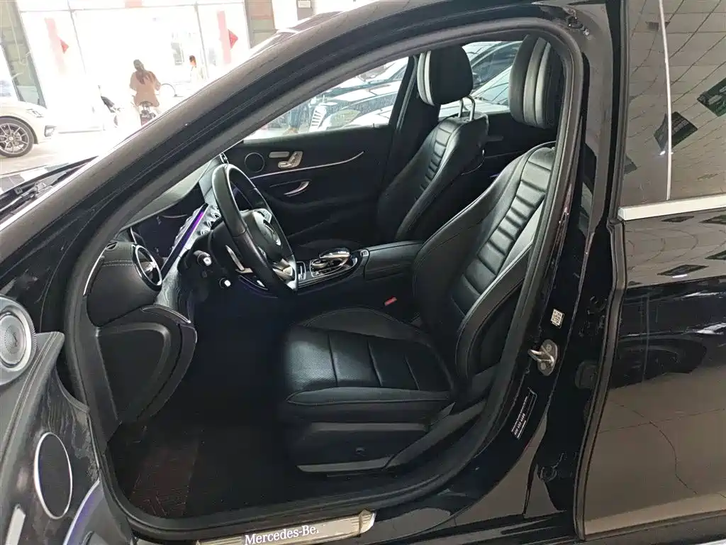Mercedes-Benz E-Class 2016 E 300 L Sport Fashion Type фото 15