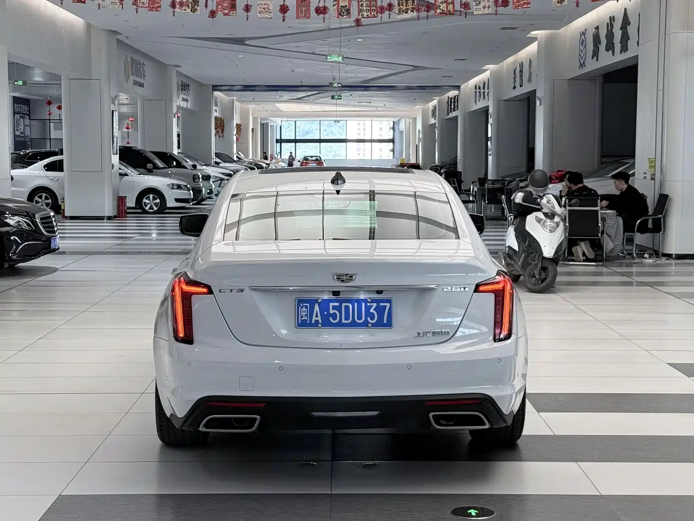 Cadillac CT5 2020 Facelift 28T Leading Sport Edition фото 3