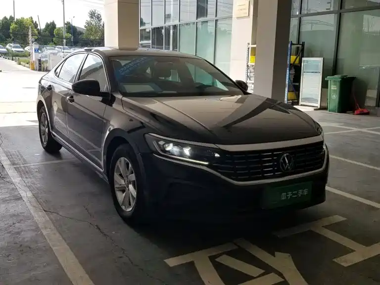 Фото 4 - Volkswagen Passat