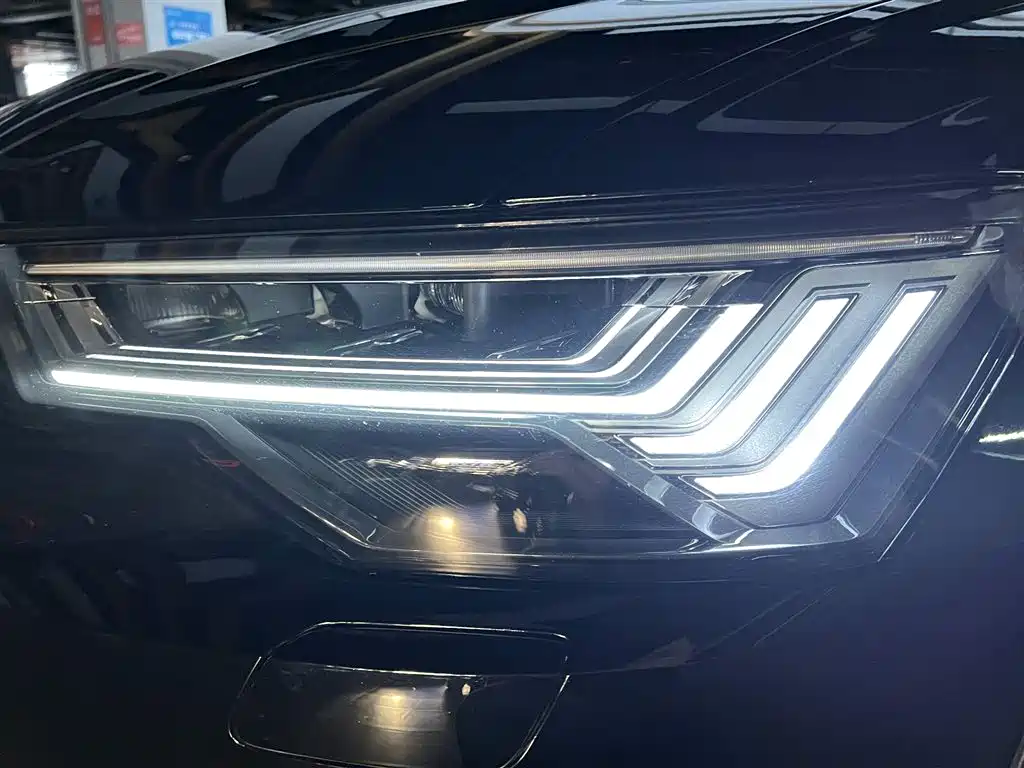 AUDI A6 (IMPORT)
