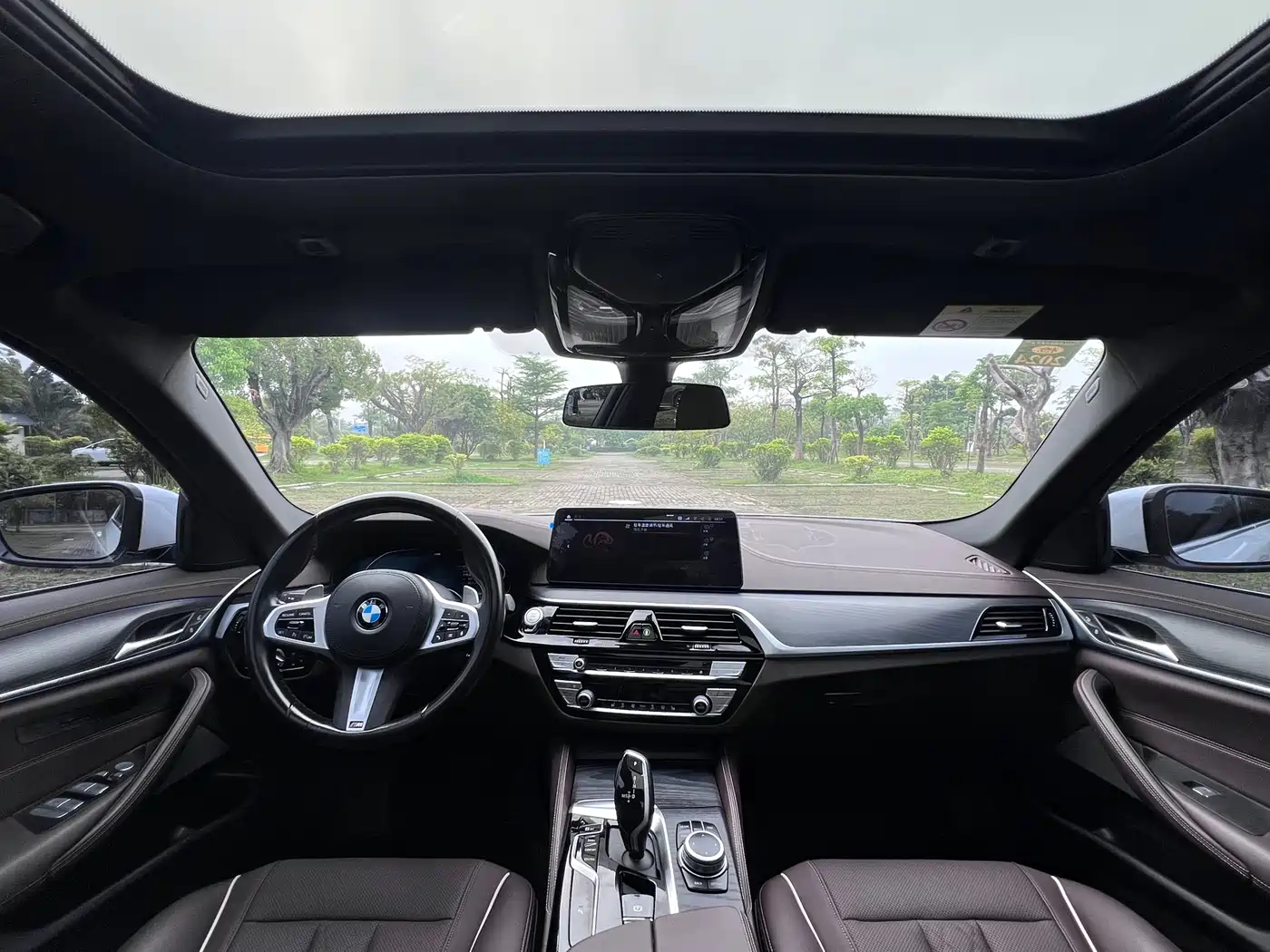 BMW 5 Series 2022 530Li Leading M Sport Package фото 11