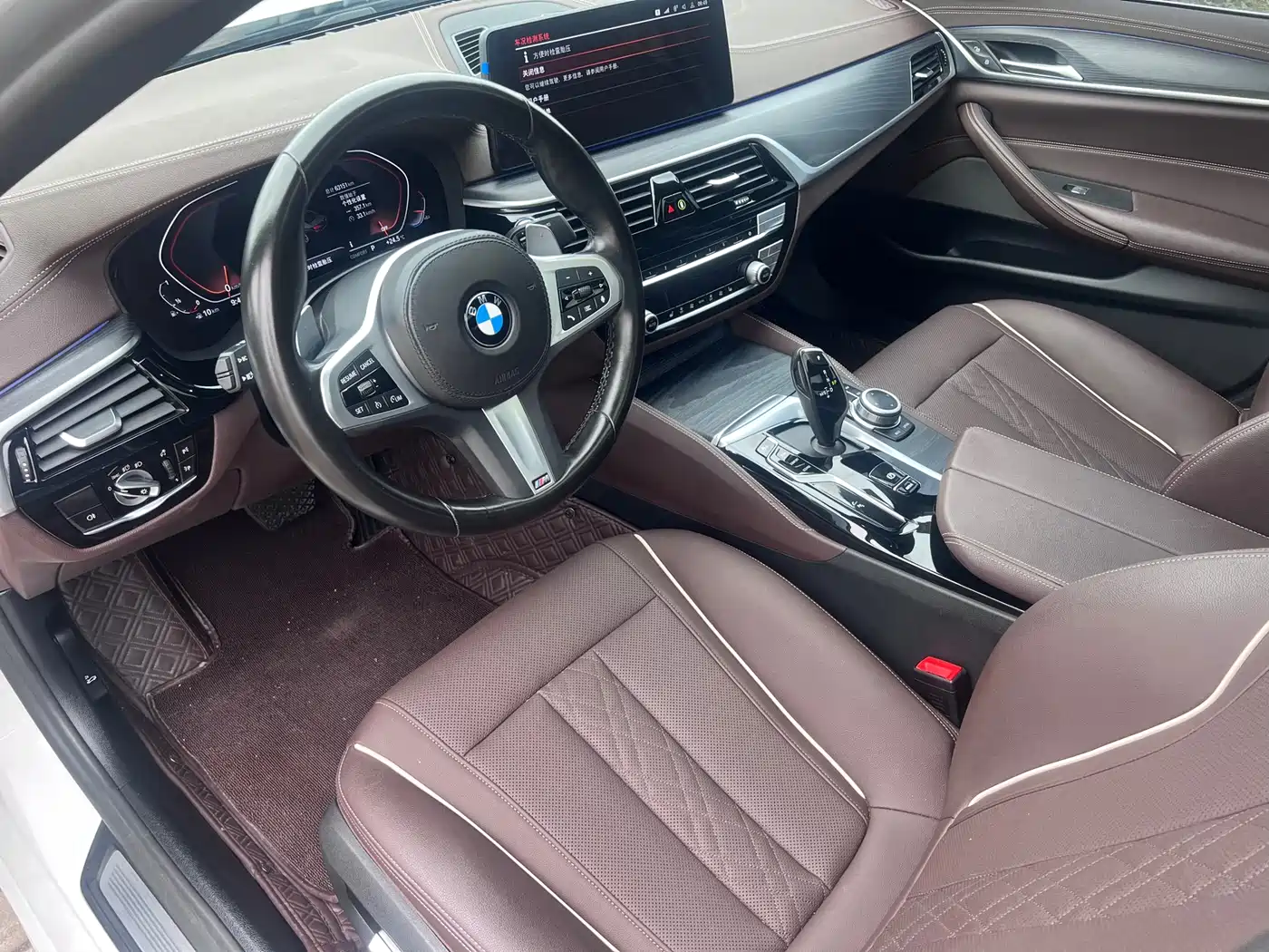 BMW 5 Series 2022 530Li Leading M Sport Package фото 8
