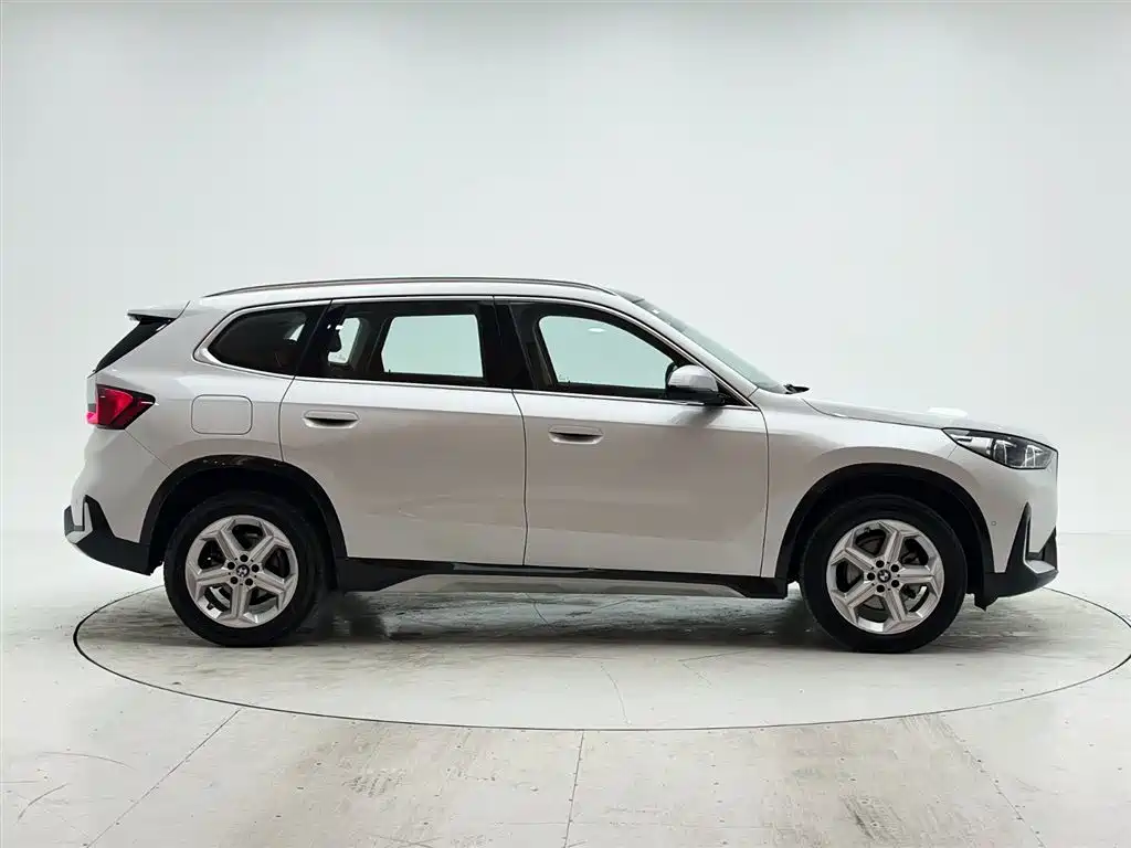 BMW X1 2023 sDrive20Li X Design Package фото 9