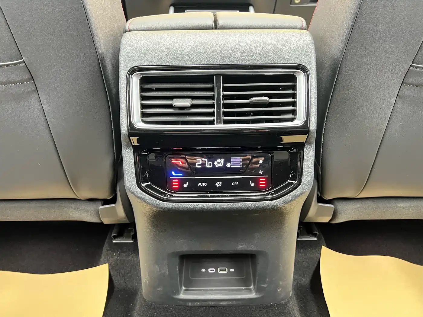 Volkswagen Teramont 2024 Teramont X 380TSI 4WD Premium Luxury Edition фото 30