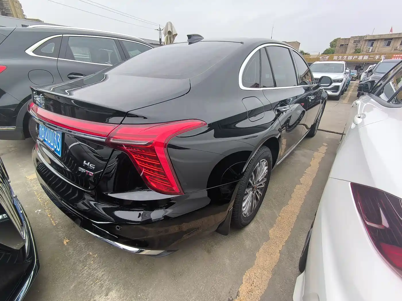 Hongqi H5 2023 1.5T DCT Smart Connect Joy Edition фото 15
