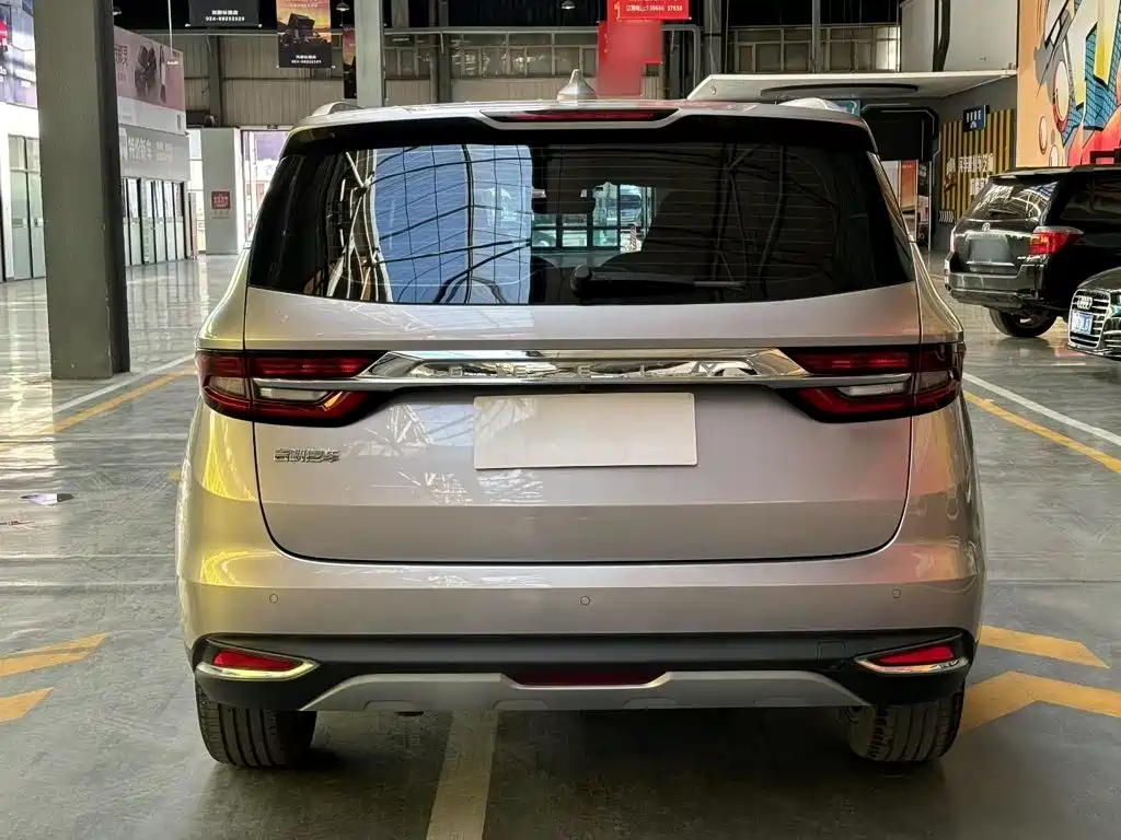 Фото 11 - Geely Jiaji