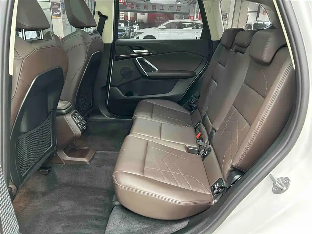 BMW X1 2023 sDrive20Li X Design Package фото 14